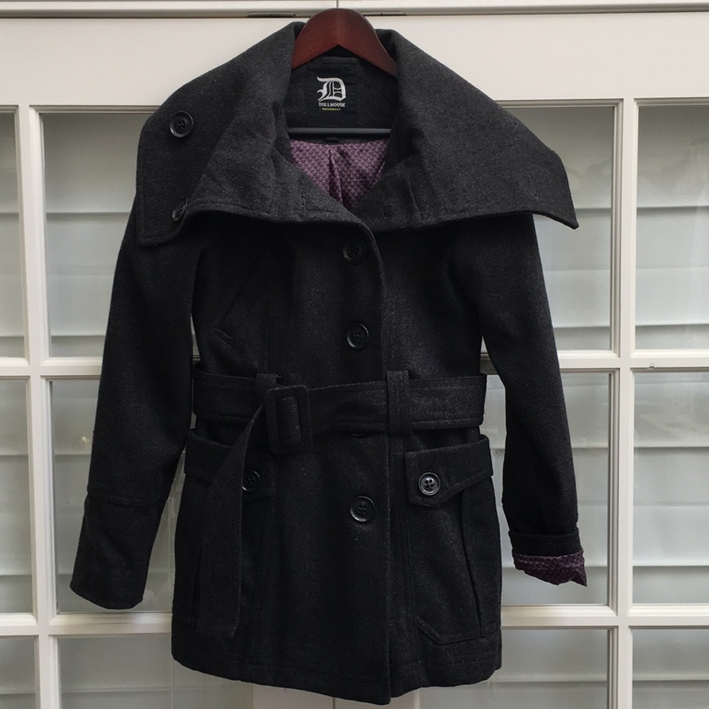 DollHouse heavy Coat